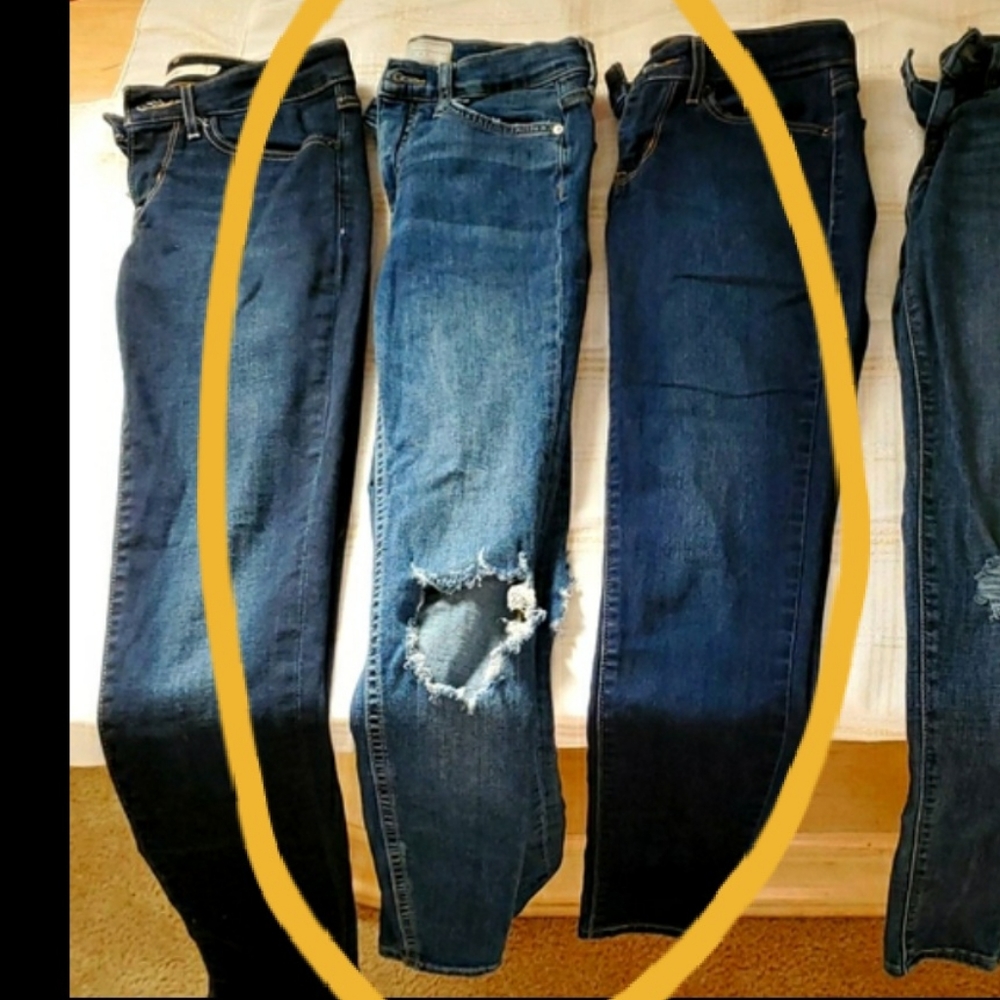 EUC Free People busted knee skinny jeans - Picture 5 of 10